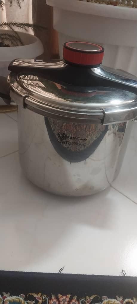 زودپز ژاپنی اصل چند بار استفاده شده دوتا قاب داره|ظروف پخت‌وپز|تهران, آبشار تهران (دریاچه)|دیوار