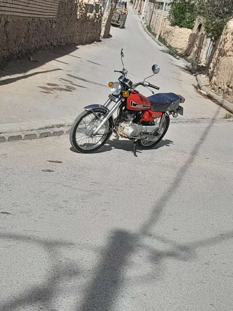 هندا ۱۲۵|موتورسیکلت|بجنورد, |دیوار