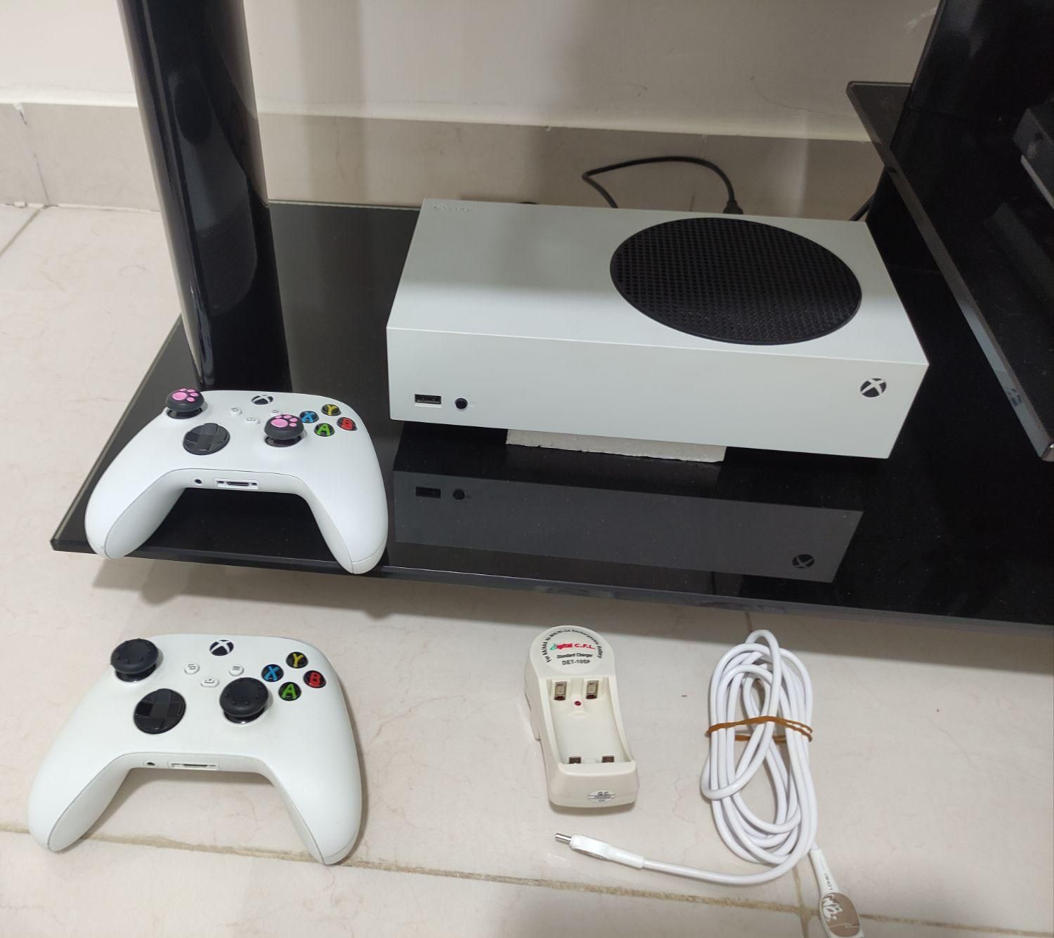 xbox series s دودسته با هارد|کنسول، بازی ویدئویی و آنلاین|سنندج, |دیوار