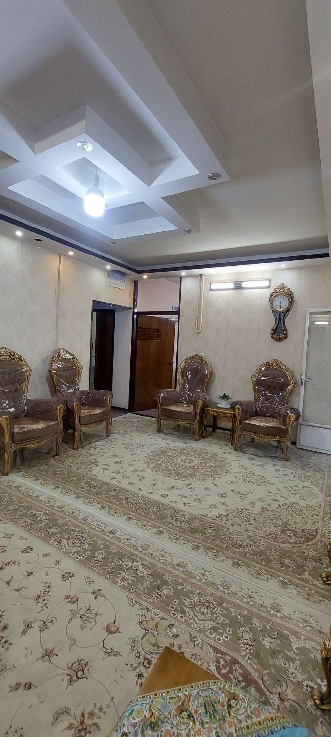 منزل ویلایی۱۸۰مترسندارشهرک بهار قهجاورستان بربلوار|فروش خانه و ویلا|اصفهان, قلعه نو|دیوار