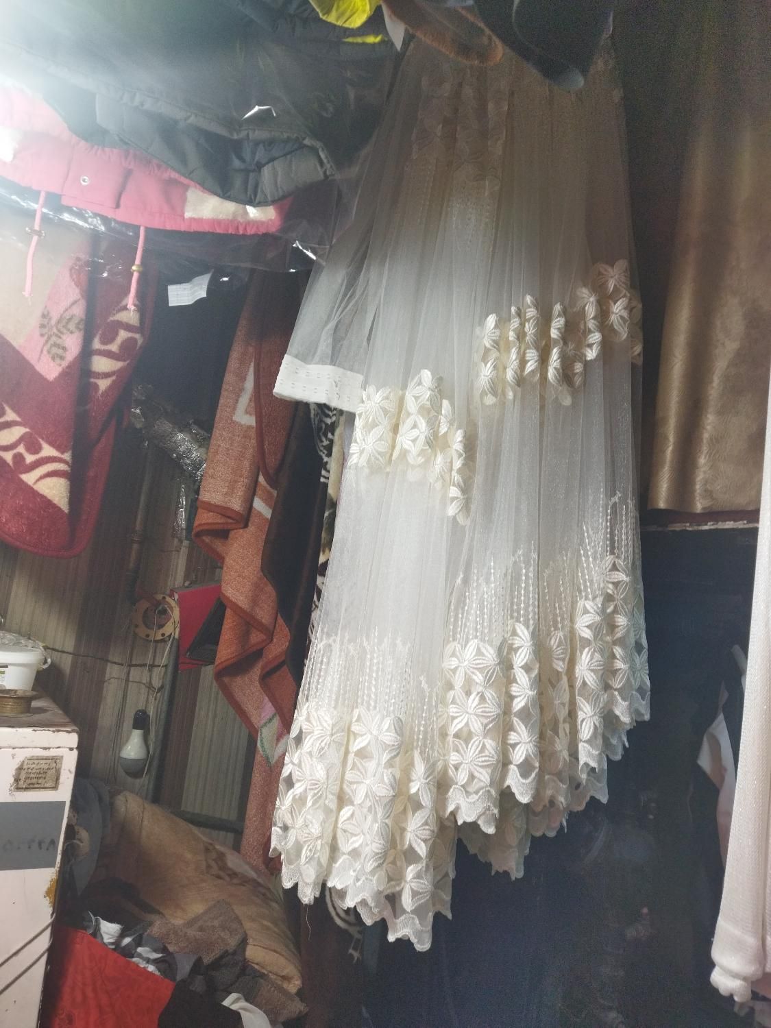 خشکشویی واطو پرده پتو روفرشی لباس|خدمات نظافت|تبریز, |دیوار