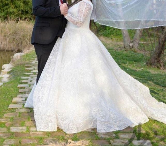 لباس عروس|لباس|بومهن, |دیوار