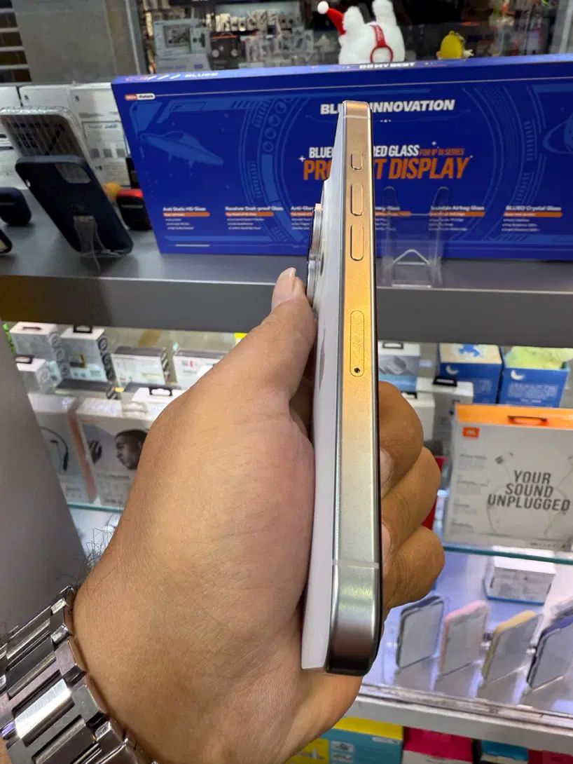 اپل iPhone 16 Pro با حافظهٔ ۲۵۶ گیگابایت zaa باط۹۷|موبایل|تهران, تجریش|دیوار