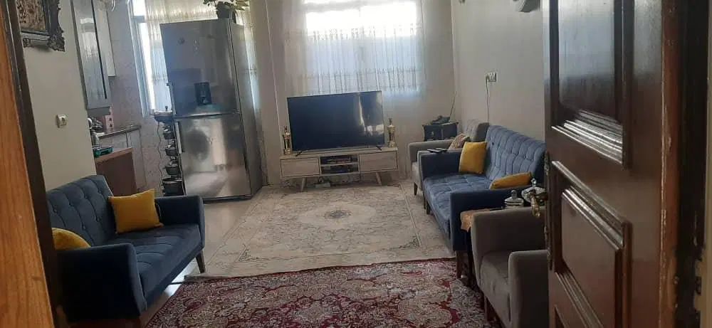 خانه دربستی ۴طبقه ۵۵متری ۱خواب مستقل بازسازی‌ شده|اجارهٔ خانه و ویلا|تهران, سبلان (لشگر)|دیوار
