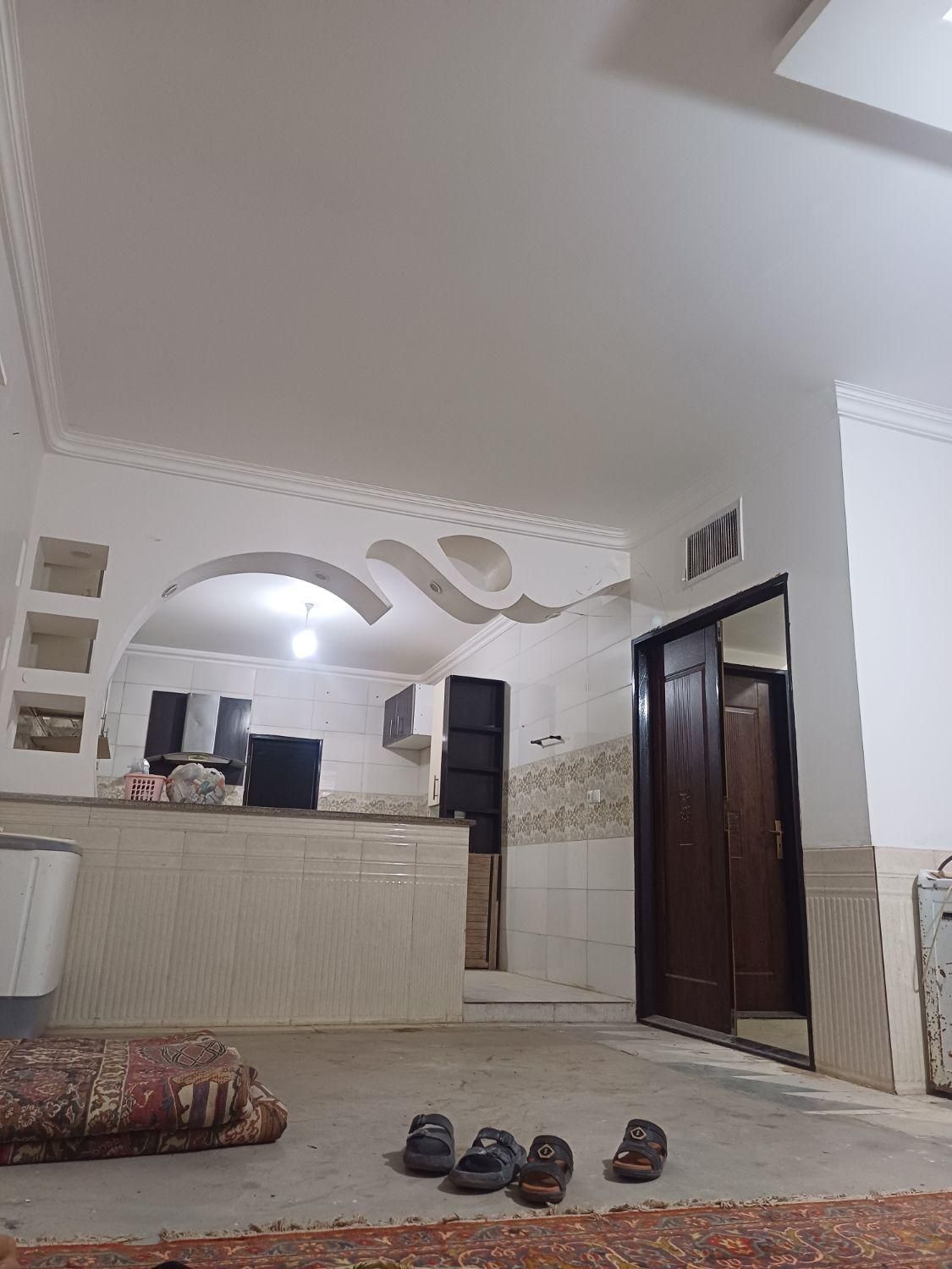 گچکاری خرده کاری  ابزارنورمخفی بادست انجام می‌شود|خدمات پیشه و مهارت|تربت جام, شیخ احمد جامی|دیوار