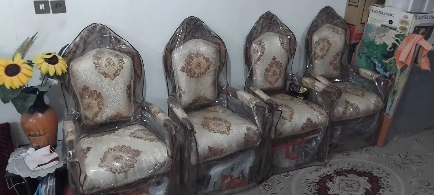 مبل سلطنتی ۹ نفره فقط ۸ تومن Excellent|مبلمان خانگی و میز عسلی|مشهد, بهارستان|دیوار