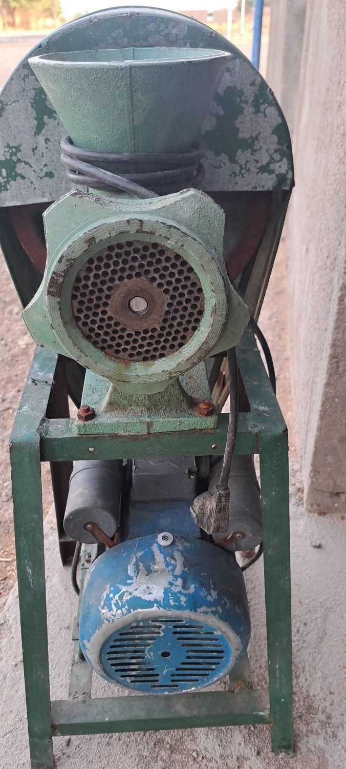 چرخ گوشت صنعتی|کافیشاپ و رستوران|قم, بنیاد|دیوار