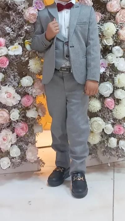 کت و شلوار. پسرانه درحد نو  در صدرا|کفش و لباس بچه|شیراز, شهرک گلستان|دیوار