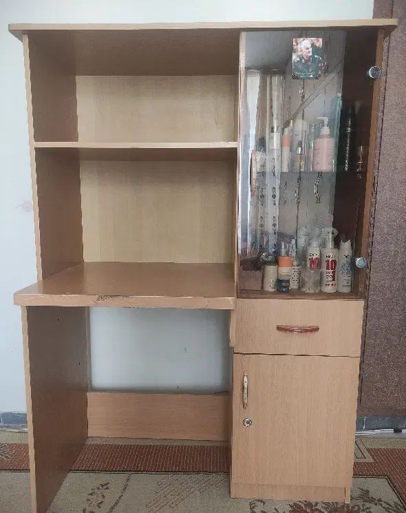 میز مطالعه با ویترین و کتابخانه|میز تحریر و کامپیوتر|اصفهان, دارک|دیوار