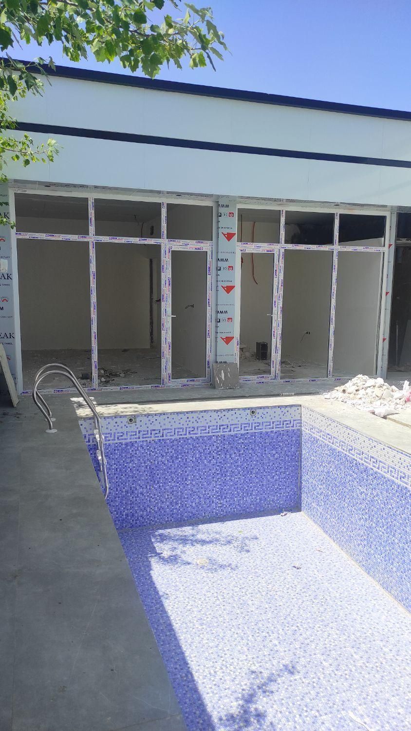 تولید درب و پنجره دوجداره/توری/تعمیرات/نصب/شیشه|خدمات پیشه و مهارت|آبیک, |دیوار