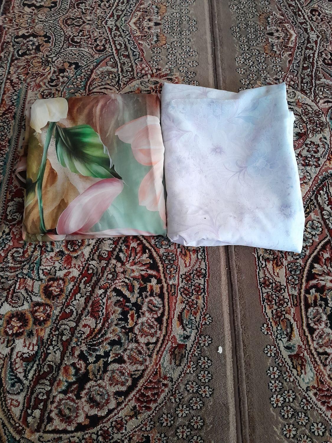 چادر رنگی|لباس|کاشان, شهرک خاتم الانبیا (مسکن ملی کاشان)|دیوار