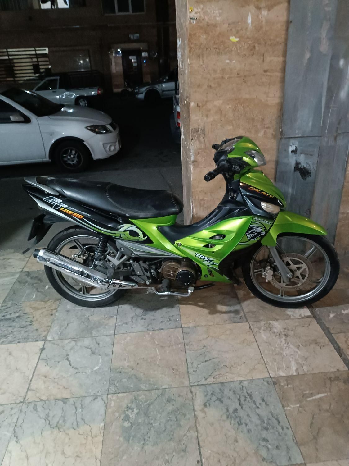 موتور 90اتومات مودناس 130 gt فنی سالم مدارک کامل|موتورسیکلت|تهران, شهرک ولیعصر|دیوار