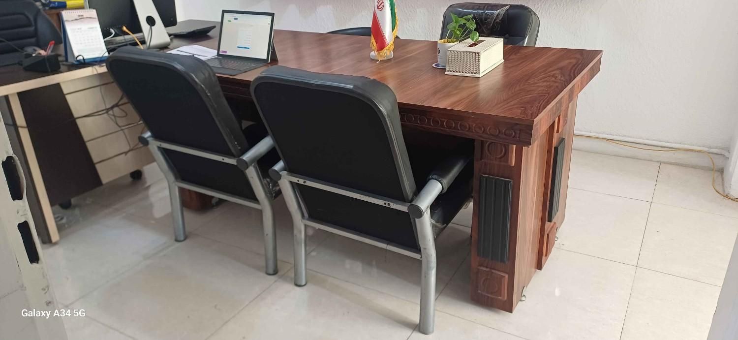 اجاره یک اتاق موقعیت اداری دسترسی عالی|اجارهٔ دفتر کار، اتاق اداری، مطب|تهران, استاد معین|دیوار
