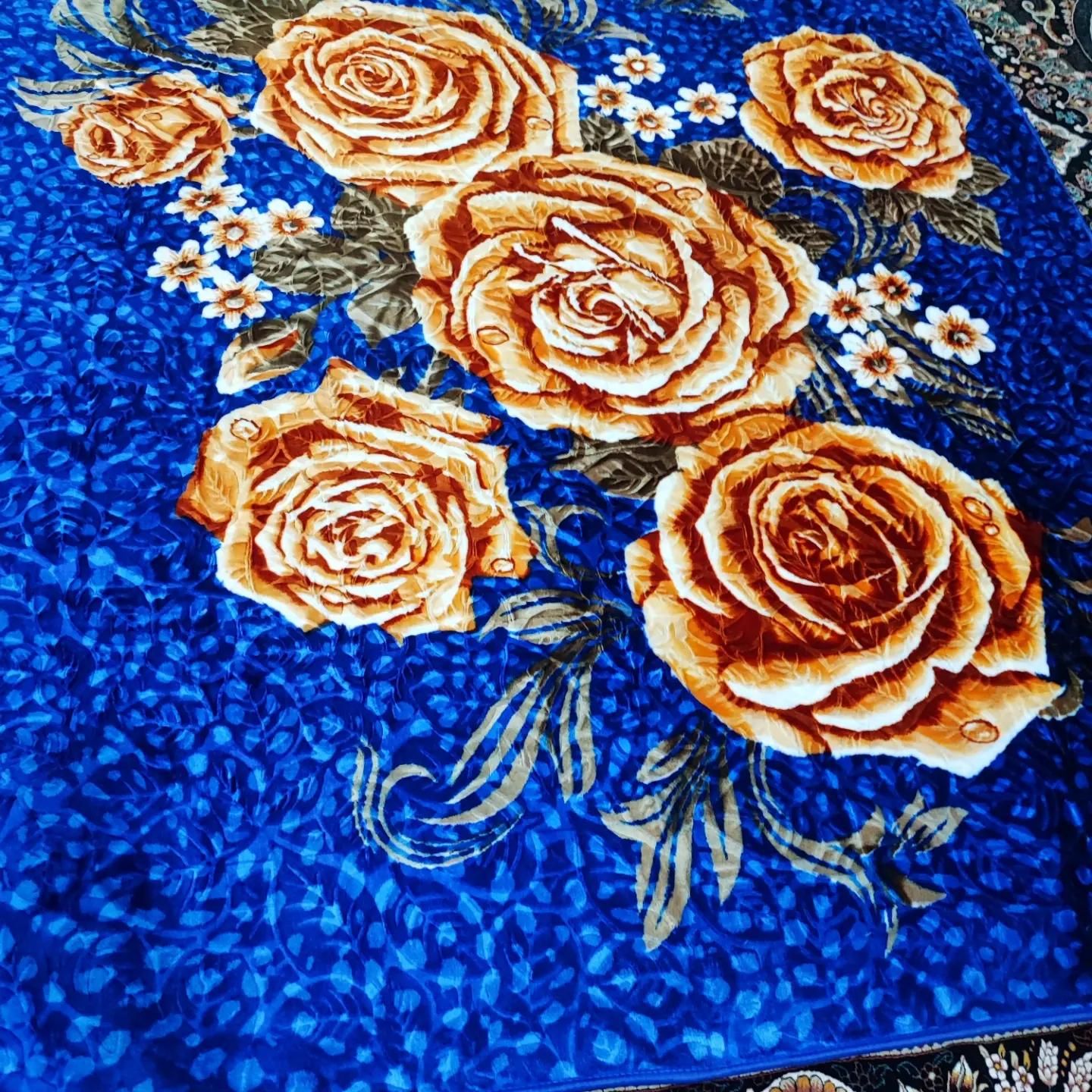 فروش عمده پتو دونفره برای اطلاع قیمت تماس بگیرید|رختخواب، بالش، پتو|کرمانشاه, |دیوار