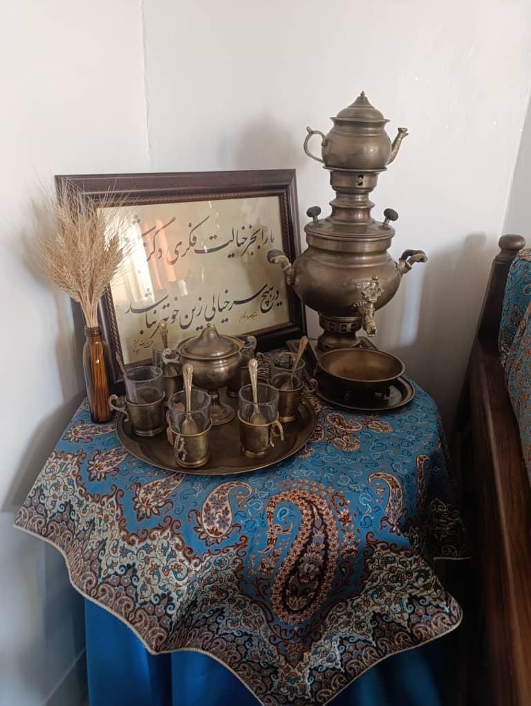 6 عدد مبل قالی|مبلمان خانگی و میز عسلی|شیراز, شهرک گلستان|دیوار