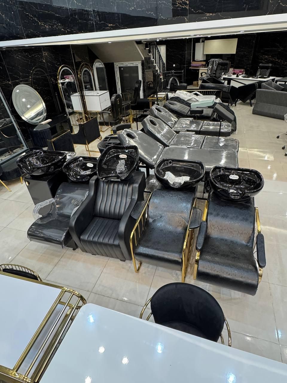 لوازم آرایشگاه|آرایشگاه و سالنهای زیبایی|گنبد کاووس, |دیوار