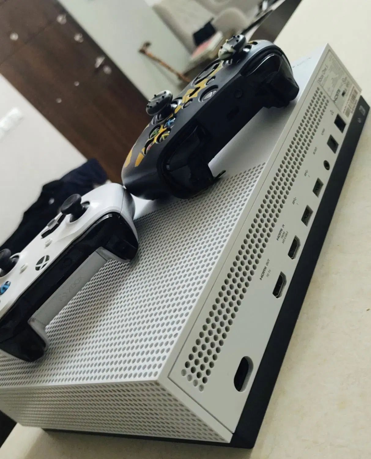 ایکس باکس وان اس  (x box one s) 1TB|کنسول، بازی ویدئویی و آنلاین|تبریز, |دیوار