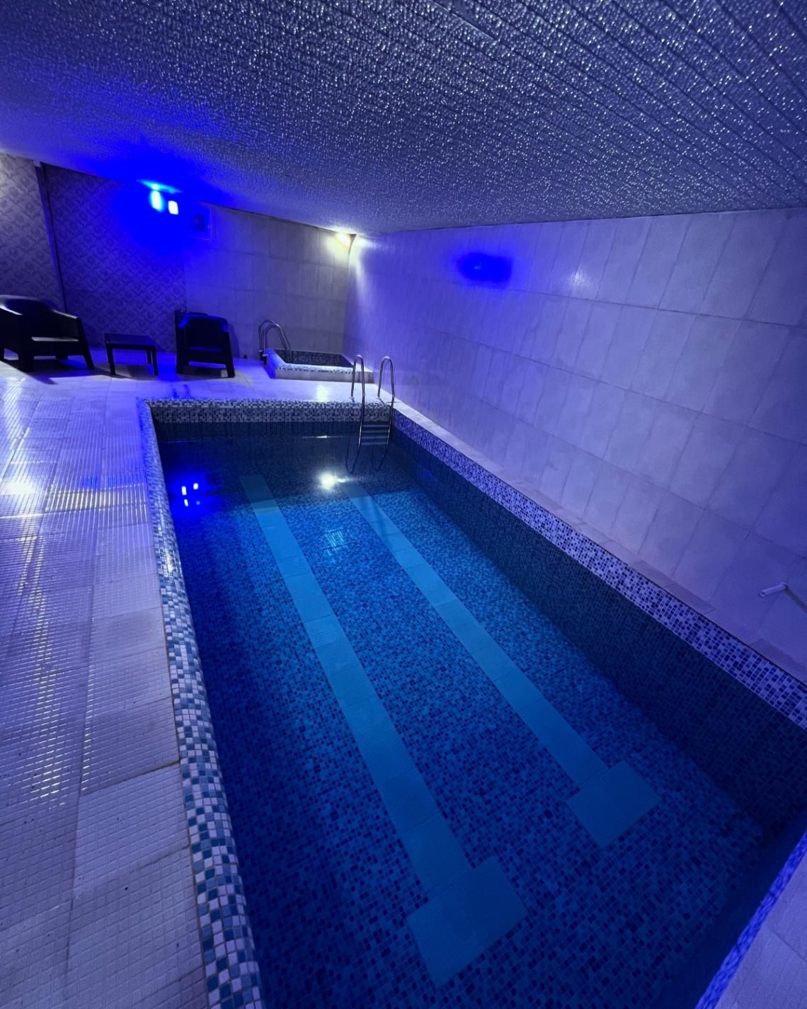 ویلا استخر ابگرم|اجارهٔ کوتاهمدت ویلا و باغ|بجنورد, |دیوار