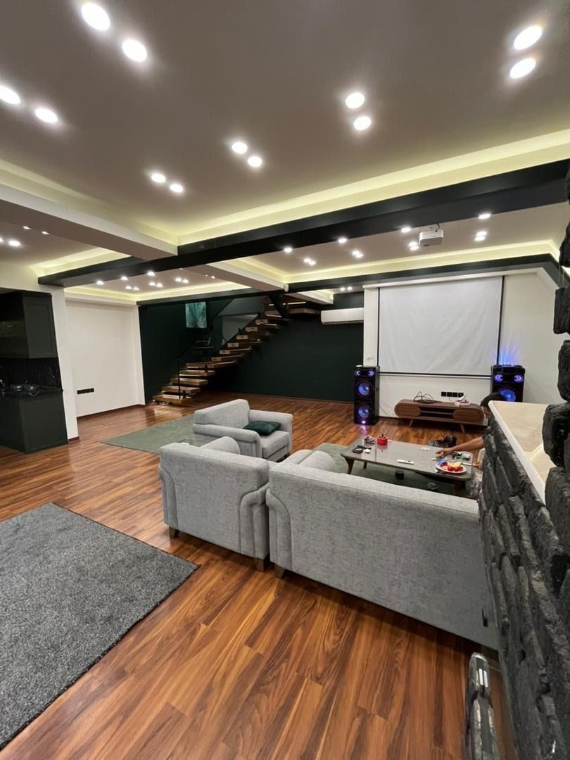 اجاره روزانه ویلا مدرن هری پاتر استخر ابگرم|اجارهٔ کوتاهمدت ویلا و باغ|تهران, چیتگر جنوبی|دیوار