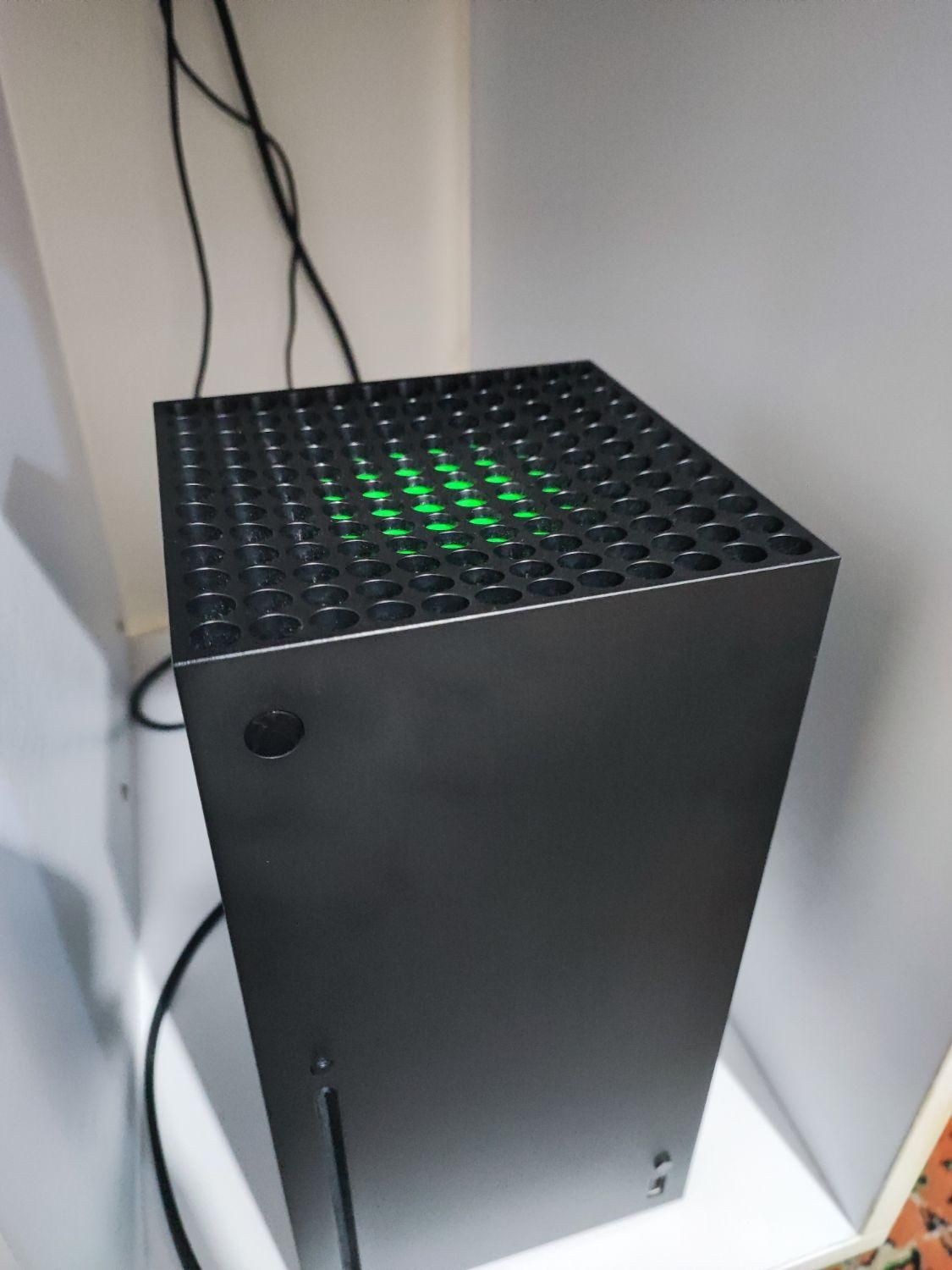 Xbox Series X دو دسته تقریبا نو با گارانتی|کنسول، بازی ویدئویی و آنلاین|رشت, گلزاران|دیوار