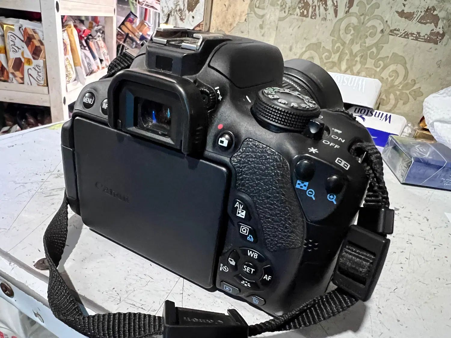 دوربین canon 700d|دوربین عکاسی و فیلم‌برداری|رشت, گلسار|دیوار