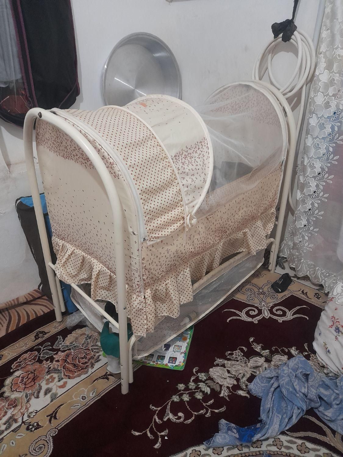 گهواره،کالسکه،روروک|اسباب و اثاث بچه|ساوه, |دیوار