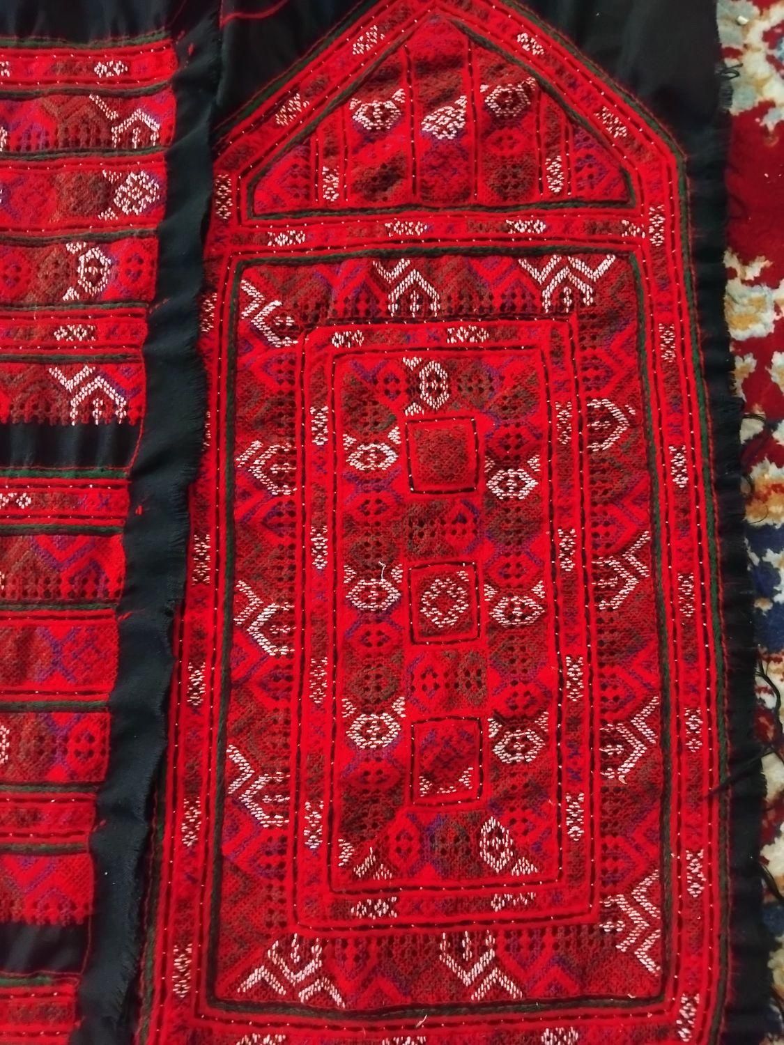 زی آستین|لباس|زهک, |دیوار