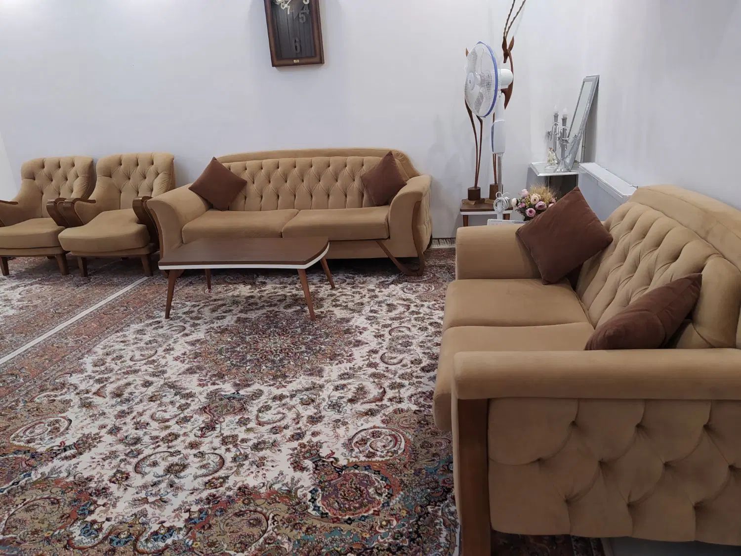 مبلمان راحتی ، بسیارشیک باطراحی خاص|مبلمان خانگی و میز عسلی|کرمانشاه, |دیوار