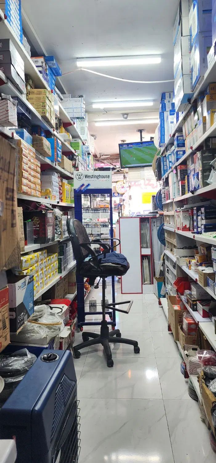 فروشنده در فروشگاه الکتریکی|استخدام بازاریابی و فروش|تهران, دهکده المپیک|دیوار