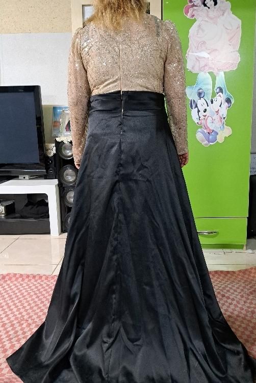 لباس|لباس|شیراز, پانصد دستگاه ارتش|دیوار