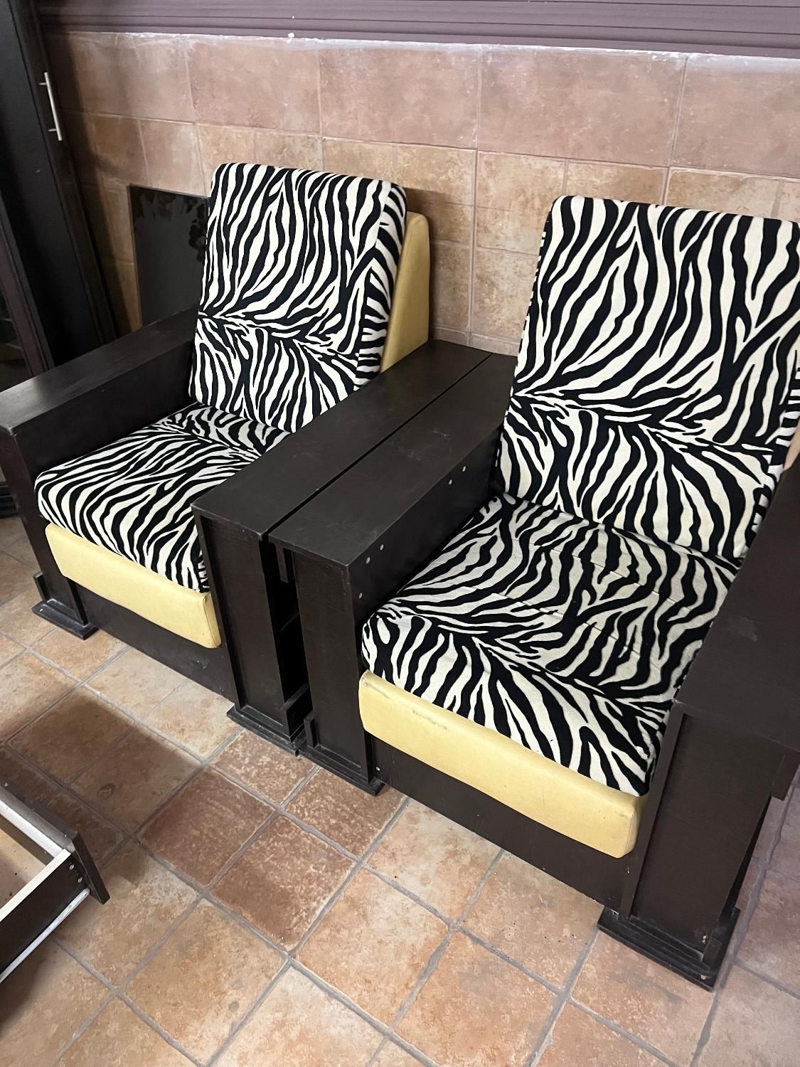 مبل ۷نفره با میز وسط|مبلمان خانگی و میز عسلی|بروجرد, |دیوار