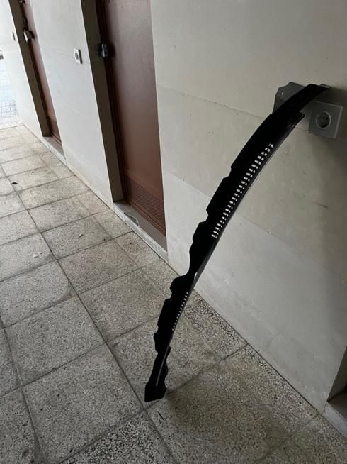 چراغ عقب سمت چپ(راننده) و توری زیربرف پاک‌کن کوییک|قطعات یدکی و لوازم جانبی|قزوین, |دیوار