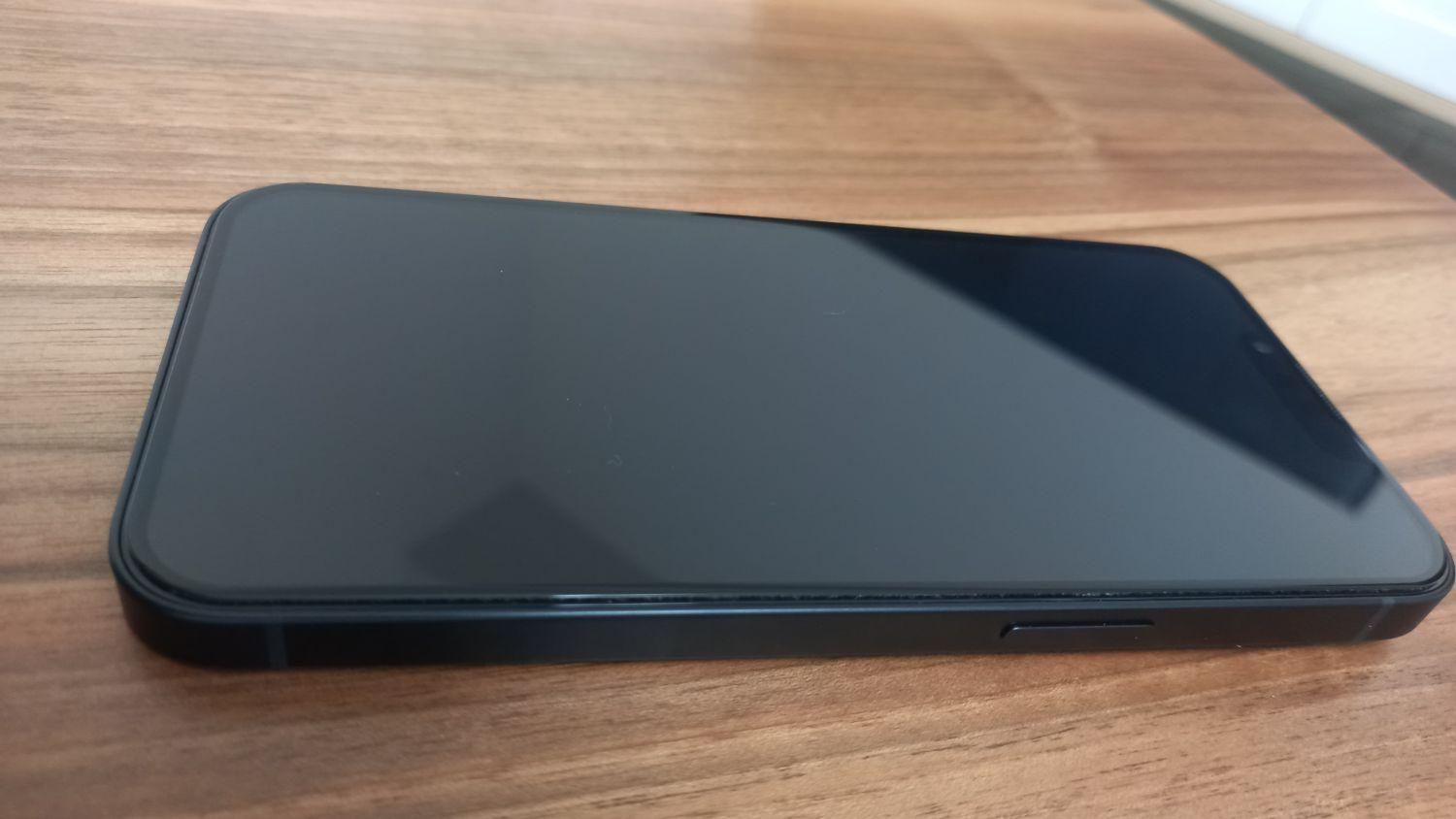 آیفون 13 مشکی 128GB سلامت باتری 100|موبایل|تهران, سنائی|دیوار