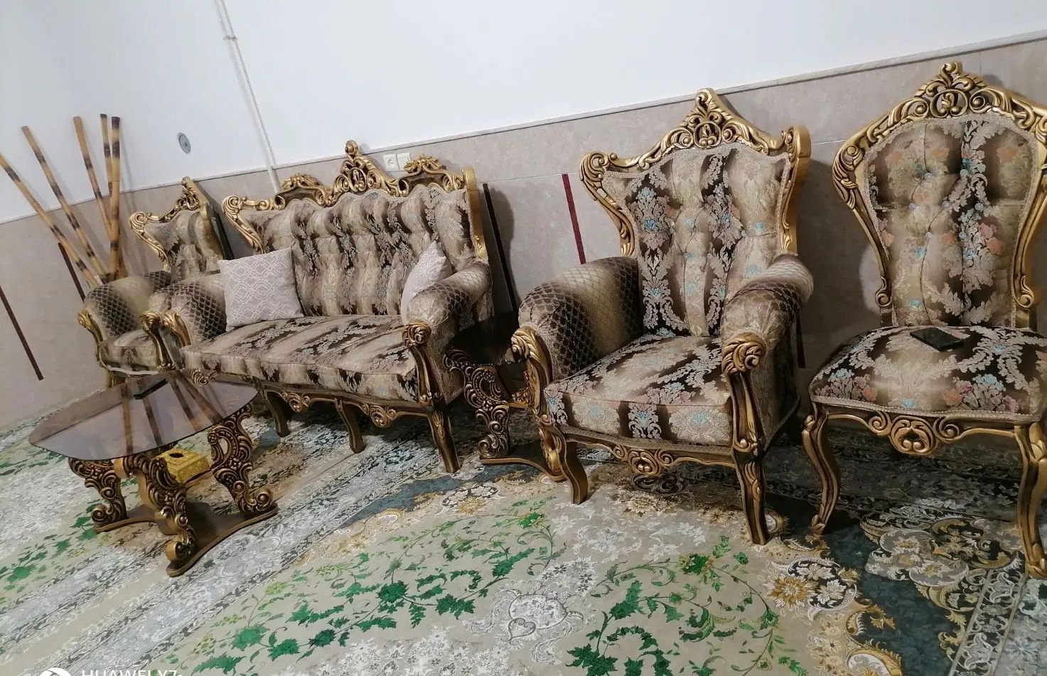مبلمان سلطنتی  سرویس پذیرایی به همراه چوب بامبو|مبلمان خانگی و میز عسلی|ساوه, |دیوار