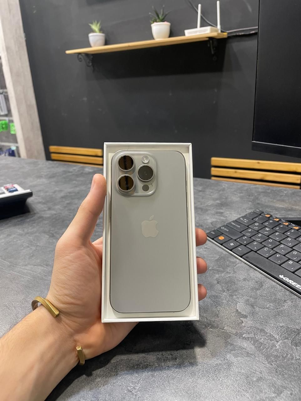 Iphone 15 pro 256 گیگ|موبایل|کرج, گوهردشت|دیوار