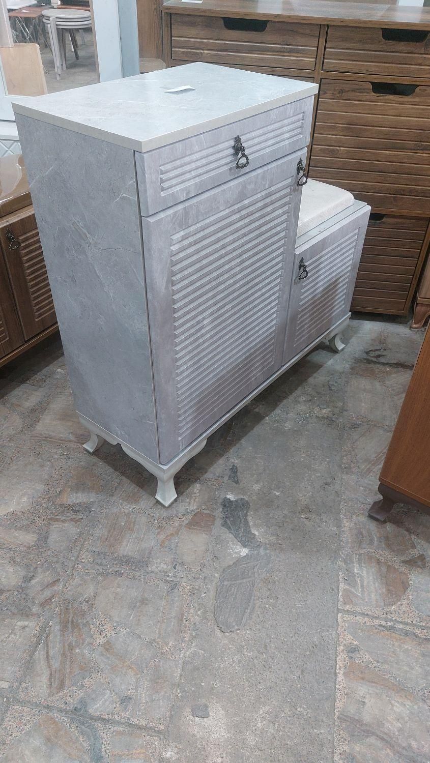 جاکفشی نشیمن دار|جاکفشی، کمد، دراور|اصفهان, احمدآباد|دیوار