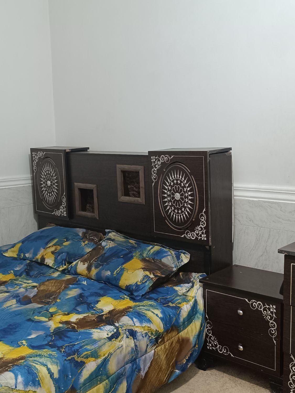 سرویس تخت خواب همراه با تشک|تخت و سرویس خواب|امیدیه, |دیوار