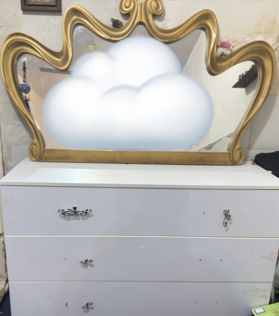 میز آرایشی|تخت و سرویس خواب|آبپخش, |دیوار