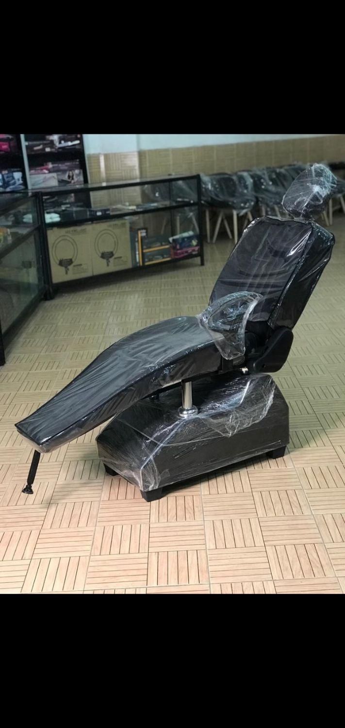 صندلی اصلاح و ابرو و مژه|آرایشگاه و سالن‌های زیبایی|تهران, شهرک شریفی|دیوار