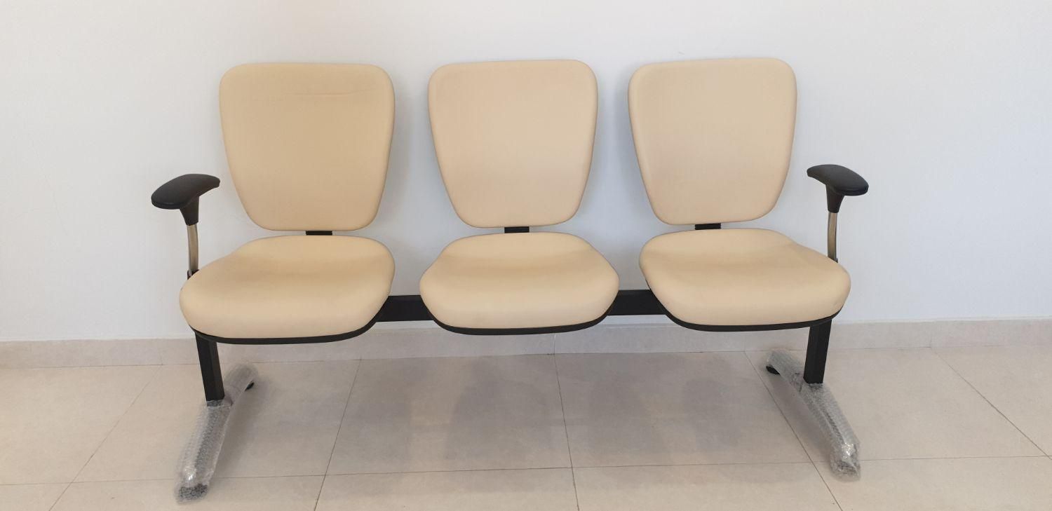 نیمکت انتظار|دفتر کار|بندر انزلی, سی متری|دیوار