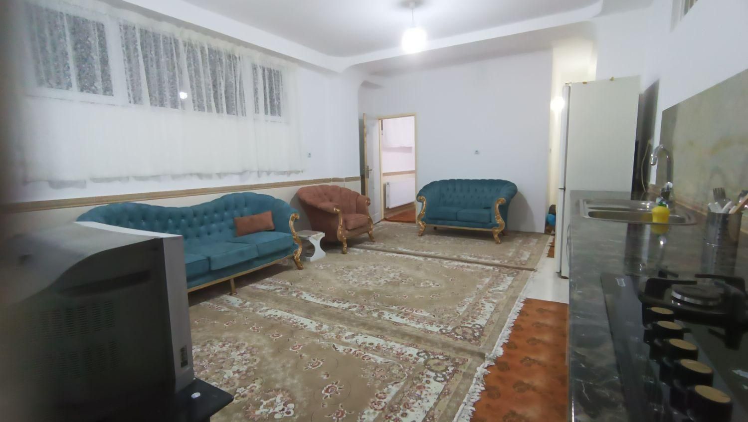 اجاره سویت روزانه دربست یک خوابه داخل شهر ویلا|اجارهٔ کوتاهمدت آپارتمان و سوئیت|سنندج, |دیوار