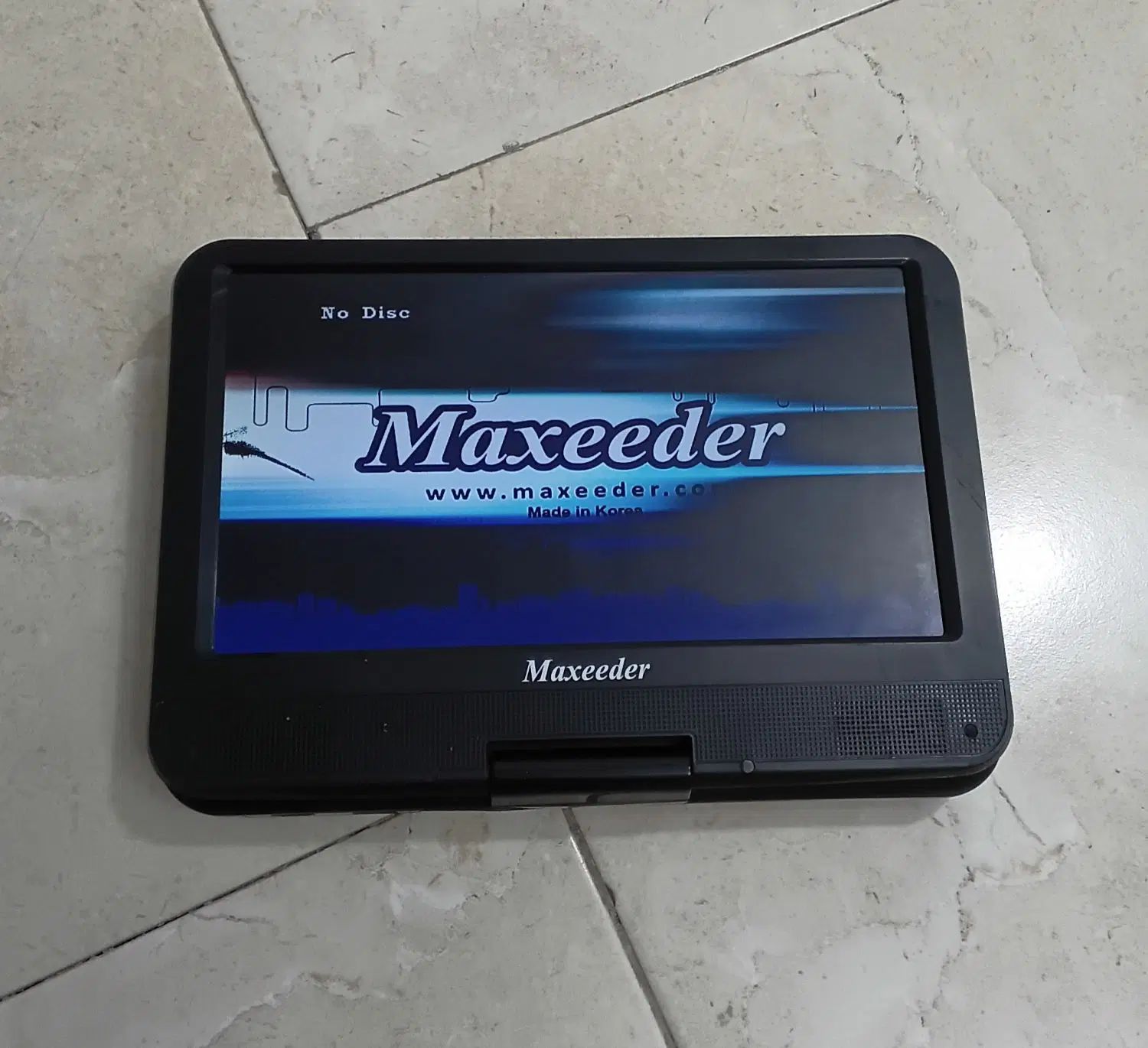 تلویزیون دیجیتال ۱۰ اینچ همراه DVD پلیر مکسیدر|تلویزیون و پروژکتور|تهران, مینای جنوبی|دیوار
