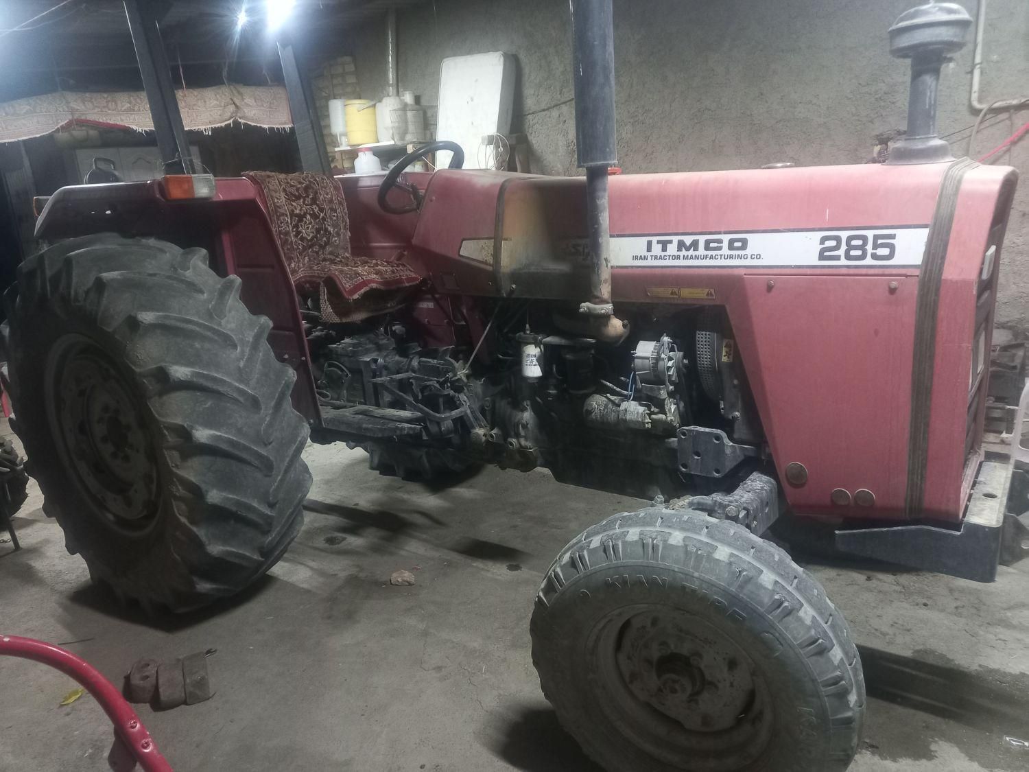 فرگوسن ۴سیلندر ۲۸۵|خودرو سنگین|اراک, |دیوار