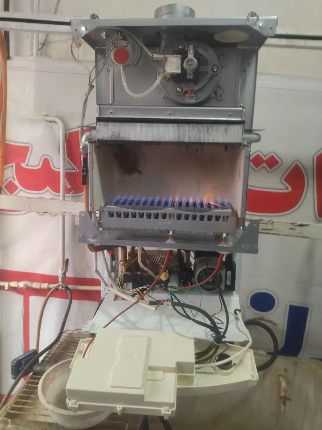 نصب ، تعمیر ، تعویض و راه اندازی|خدمات پیشه و مهارت|بوکان, |دیوار