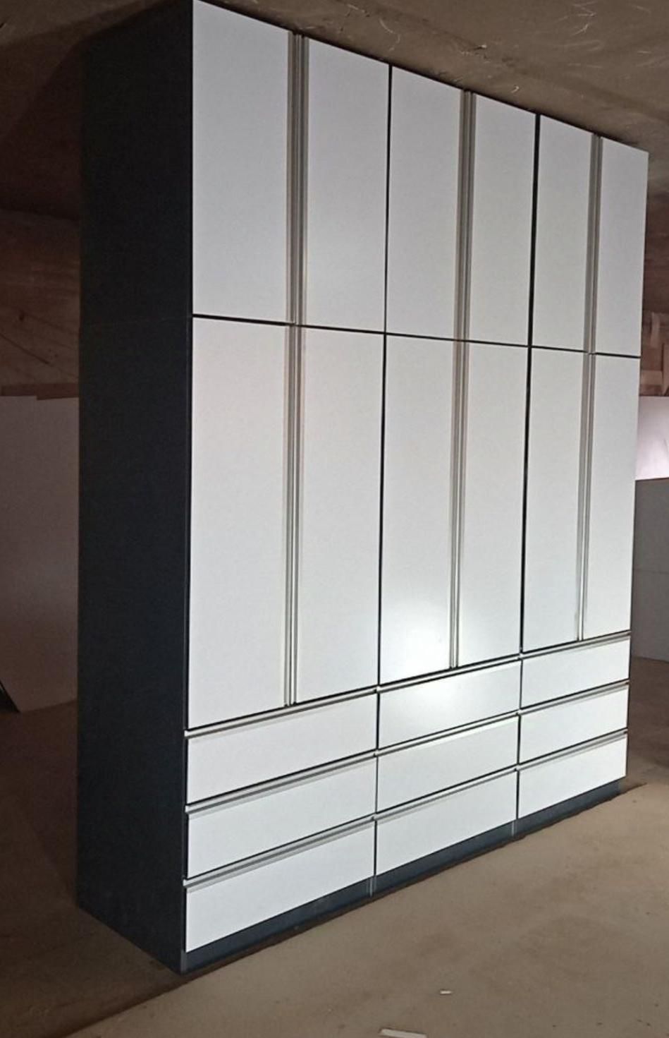 ساخت کمد دیواری سفارشی با چوب درجه یک|جاکفشی، کمد، دراور|پاکدشت, پارچین|دیوار