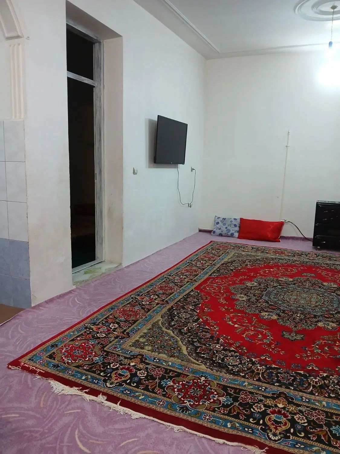 منزل/سوئیت/خانه حیاط. دارای پارکینگ برای۳خودرو|اجارهٔ کوتاه‌مدت آپارتمان و سوئیت|اردبیل, |دیوار