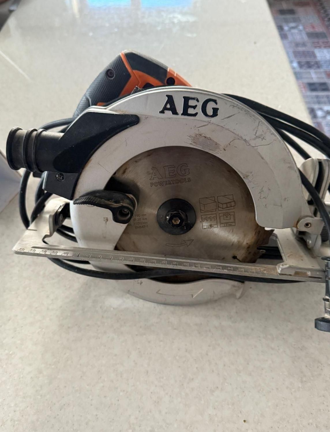 برش کاری زیر درب های چوبی برش در سرویس واتاق خواب|خدمات پیشه و مهارت|فردیس, فردیس|دیوار