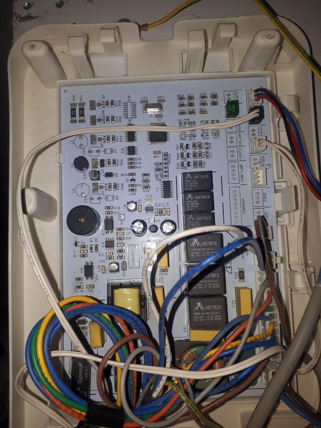 تعمیرات تخصصی انواع یخچال انواع ماشینهای لباسشویی|خدمات پیشه و مهارت|ایلام, |دیوار