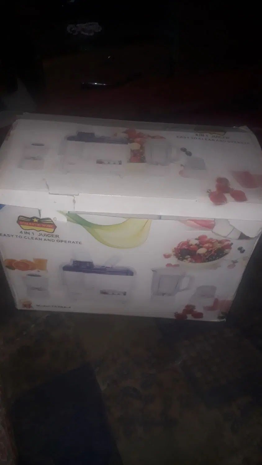 ابمیوه گیری نو تا الان استفاده نشوده صفر|آبمیوه‌گیر و آب‌مرکبات‌گیر|گرگان, |دیوار