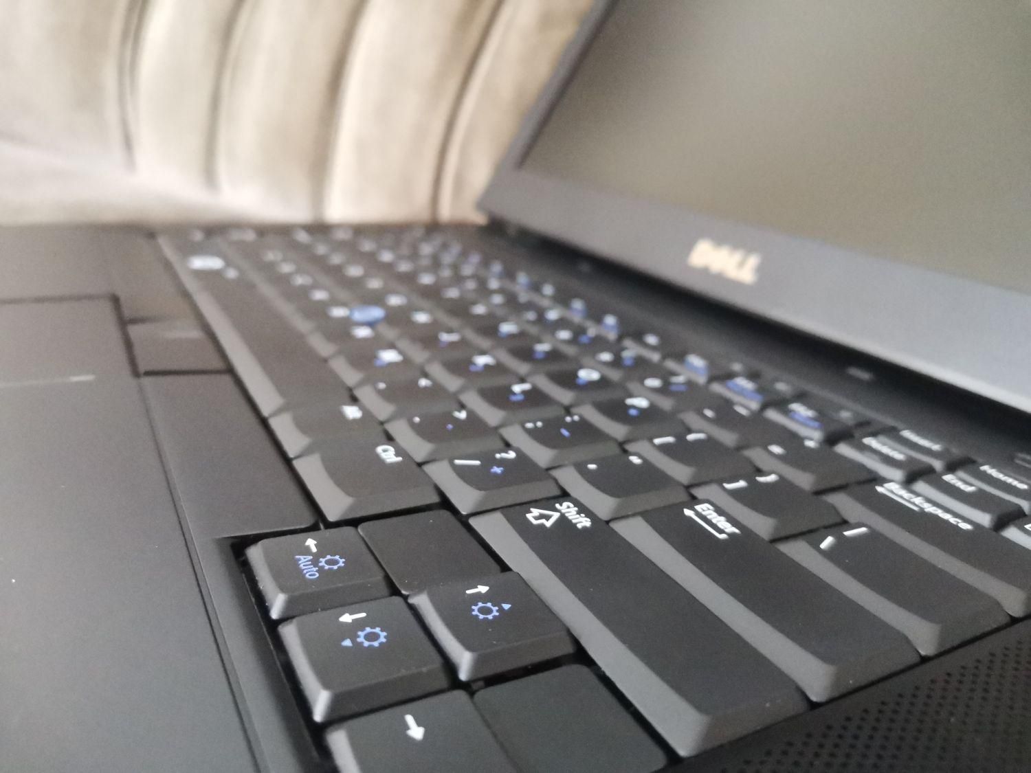 لپتاپ Dell سی‌پی‌یو i5 رم 8 گرافیک‌دار|رایانه همراه|مشهد, شهید قربانی|دیوار